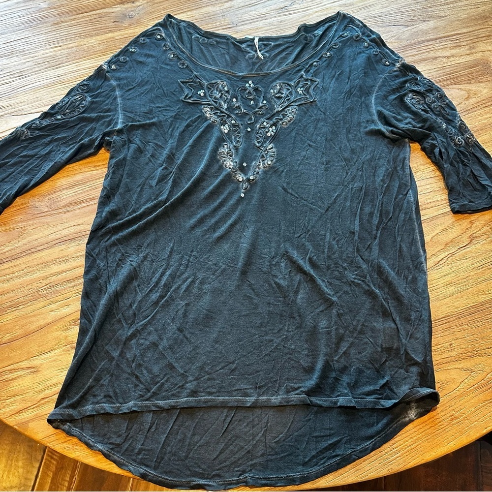 Free People‎ Women’s Washed Black Jewel Rhinestone Y2K Style Distressed Blouse S